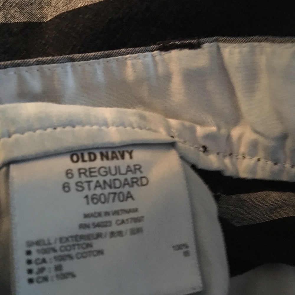 Shorts - Picture 3 of 3